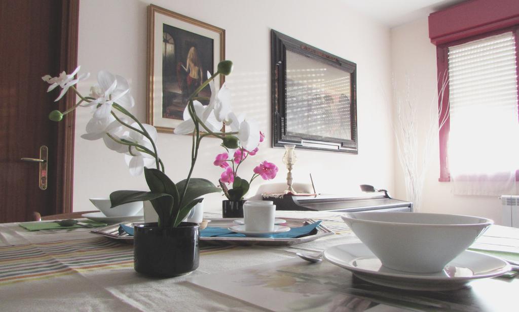 Interno 8 Rom